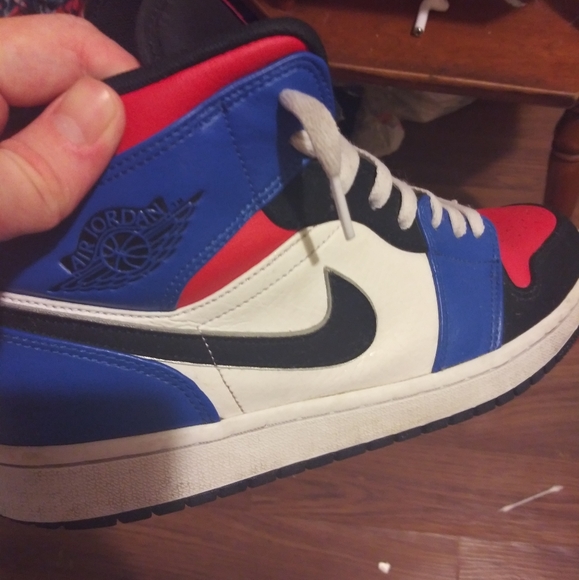 Air Jordan 1 - Picture 2 of 2